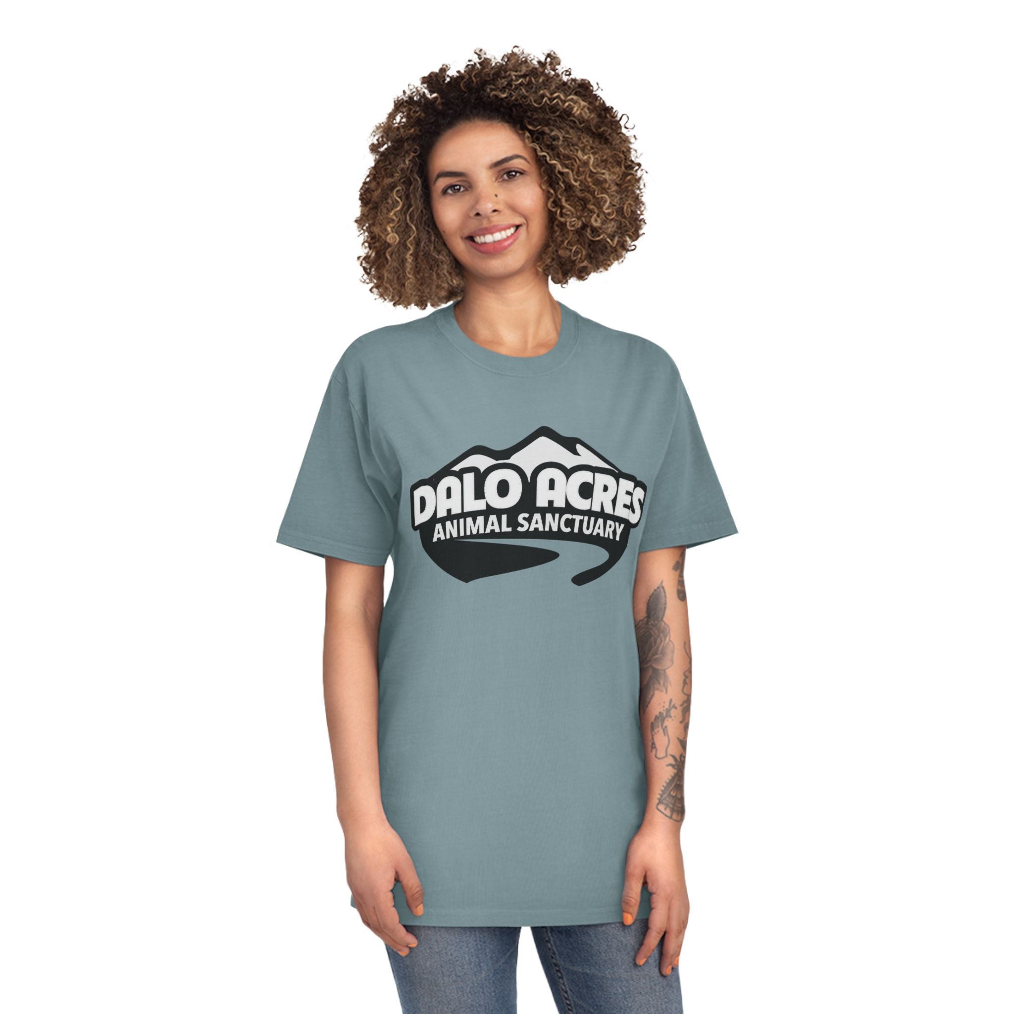 Dalo Acres Unisex Faded Shirt | Laid-Back Farm Fresh Style with Vintage Comfort 🌾🐓